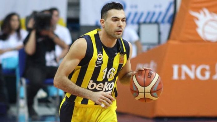 Fenerbahçe'nin Yunan yıldızı Sloukas'a Olympiakos kancası