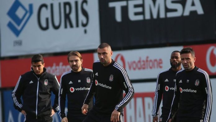 Beşiktaş'ın kaptanları ortak kararı yönetime iletti