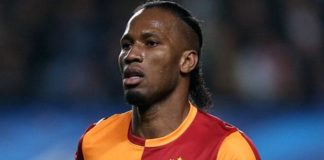 Didier Drogba Galatasaray şortunu giydi, 45 saniyede 122 mekik çekti