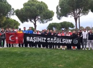 Golfçüler şehitler için saygı duruşunda bulundu