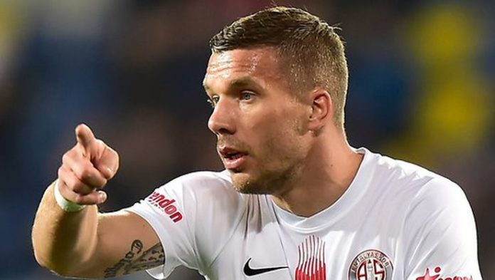 Lukas Podolski: Yeni evim Antalya ve burada güvendeyim