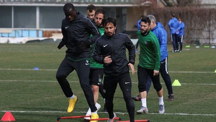 Denizlispor'da sakatlıklarını atlatan 7 futbolcu takıma döndü