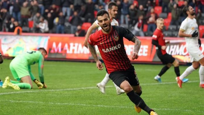 Güray Vural: Trabzonspor'un şampiyon olmasını çok istiyorum