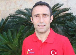 Osman Çakmak, antrenörlük alanında kendisini Denizlispor'da geliştirecek