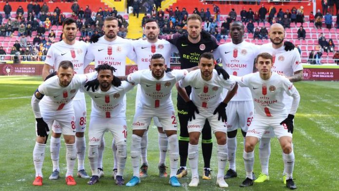 Antalyaspor’da oyuncular Kovid-19 testinden geçirilip kampa girecek