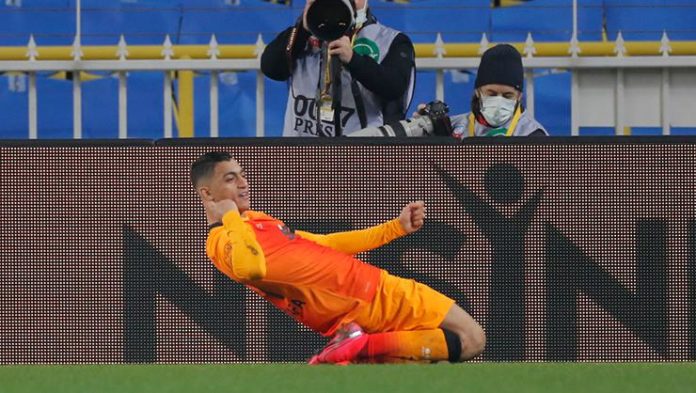 Galatasaray'da Fenerbahçe derbisinin kahramanı Debbabe Mohamed!