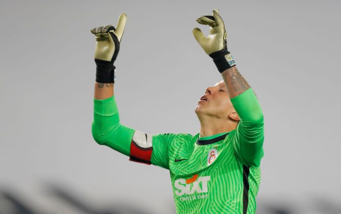 Galatasaray'da Muslera büyülüyor