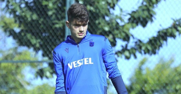 Kağan Moradaoğlu kimdir, kaç yaşında? Trabzonspor'un 18'lik kalecisi…