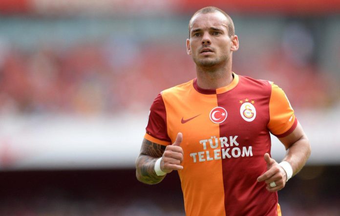 Wesley Sneijder kimdir, nereli, kaç yaşında? Wesley Sneijder hangi takımlarda oynadı? Wesley Sneijder futbolu ne zaman bıraktı?