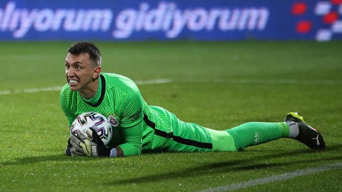 Muslera'dan Süper Lig'de 3. Dalya