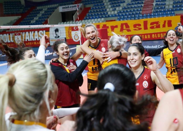 Voleybolda 3 Türk takımı, Avrupa kupalarında finale yükseldi