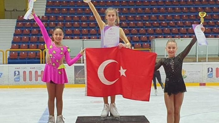 Buz pateninde Derya Taygan, Sofia Trophy'de altın madalya kazandı