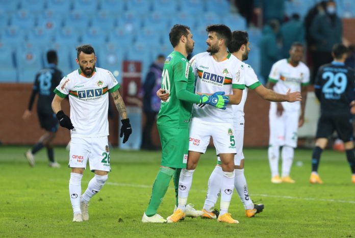 Alanyaspor herkesin beğenisini topluyor