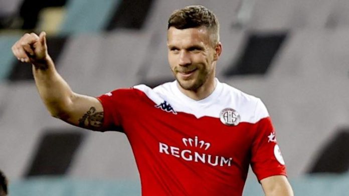 Lukas Podolski, 83 gün sonra golle tanıştı
