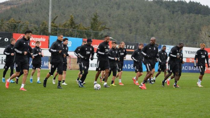 Beşiktaş, Fenerbahçe maçı hazırlıklarını sürdürdü