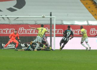 Fenerbahçe, Beşiktaş’ın 5 puan gerisinde kaldı