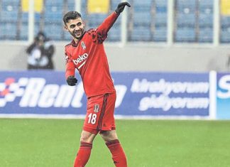 Beşiktaş Ghezzal için resmi teklif yaptı! İşte önerilen rakam