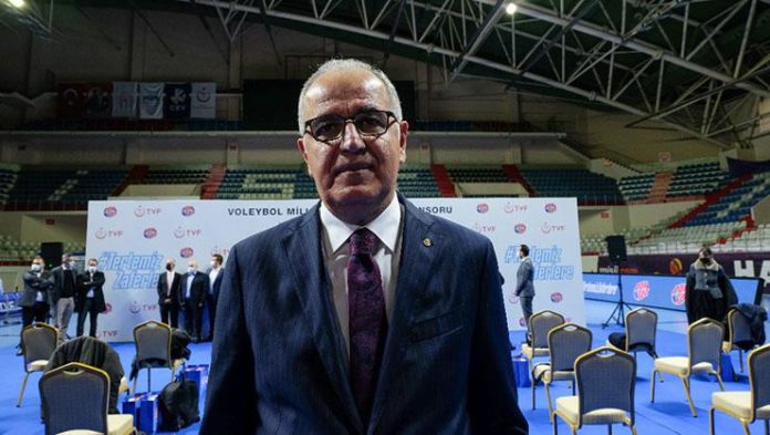 TVF Başkanı Mehmet Akif Üstündağ, Türk voleybolunun gelişiminden memnun