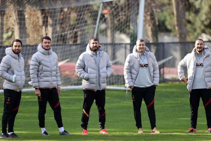 Galatasaray'da Hakan Balta, Albert Riera ve Selçuk İnan'a büyük görev