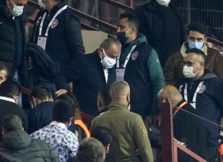Fatih Terim Hatayspor maçını tribünde izledi