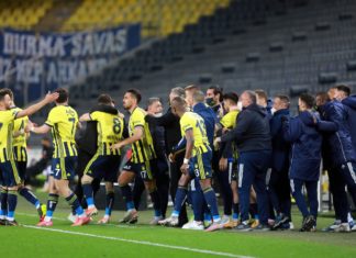 Fenerbahçe, 4 maç sonra 1'den fazla gol bulmayı başardı