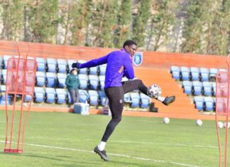 Başakşehir'de Demba Ba günü tedaviyle geçirdi