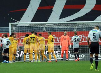 Beşiktaş-Ankaragücü maçında penaltı krizi! Joseph Paintsil ile Emre Güral…