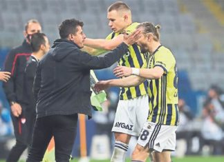 Fenerbahçe'de Emre Belözoğlu mucizeyi böyle başardı