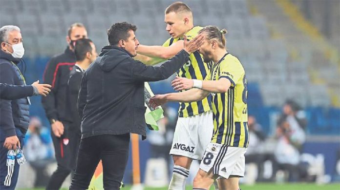 Fenerbahçe'de Emre Belözoğlu mucizeyi böyle başardı