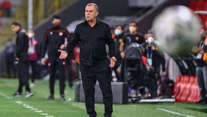 Galatasaray hedefe kilitlendi! Fatih Terim oyuncularına seslendi: Biz bitti demeden bitmez!