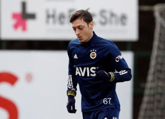 Mesut Özil'den takım arkadaşlarına: Şimdi sıra bende!