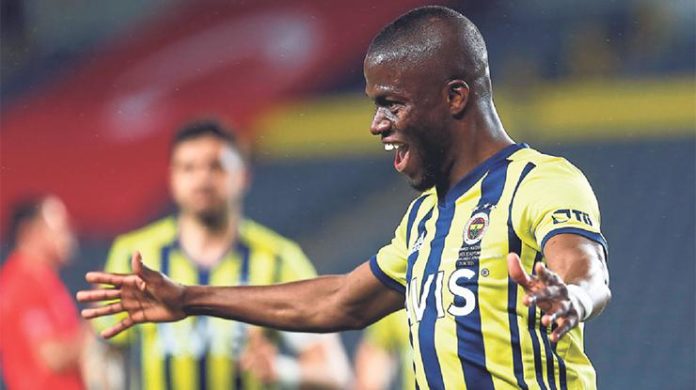 Enner Valencia'dan Erol Bulut'a gönderme