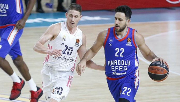 Real Madrid-Anadolu Efes serisinde 4. randevu