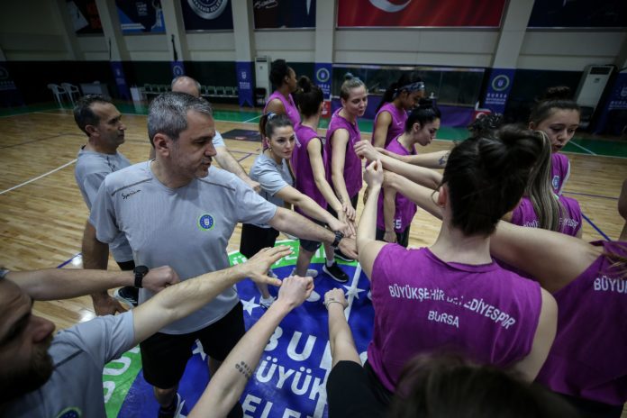 Bursa Büyükşehir Belediyespor, kupasına kavuşacak ve Süper Lig'e adımını atacak