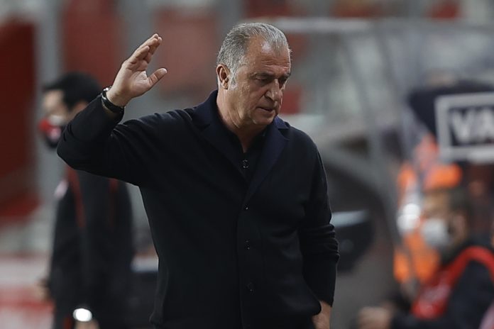 Fatih Terim açıkladı! Galatasaray'da Mostafa Mohamed neden yedek?