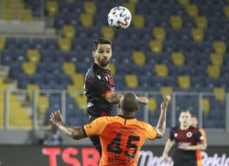 Gençlerbirliği-Galatasaray maçında sakatlık! Daniel Candeias hastaneye kaldırıldı…