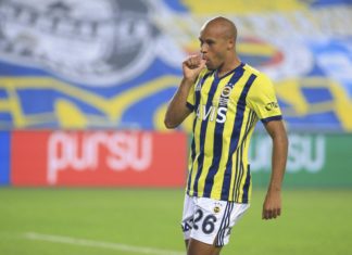 Fenerbahçe'de Marcel Tisserand 10 maç sonra ilk 11'e döndü