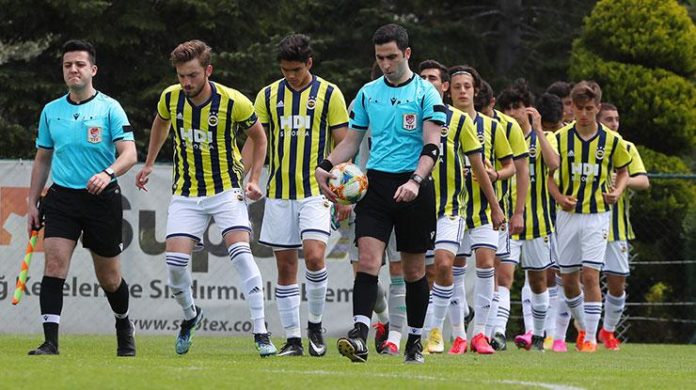 Hakem Ali Koç yönetti, Fenerbahçe U-19 takımı kazandı!