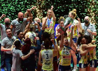 Voleybol'da 4 final 1 kupa