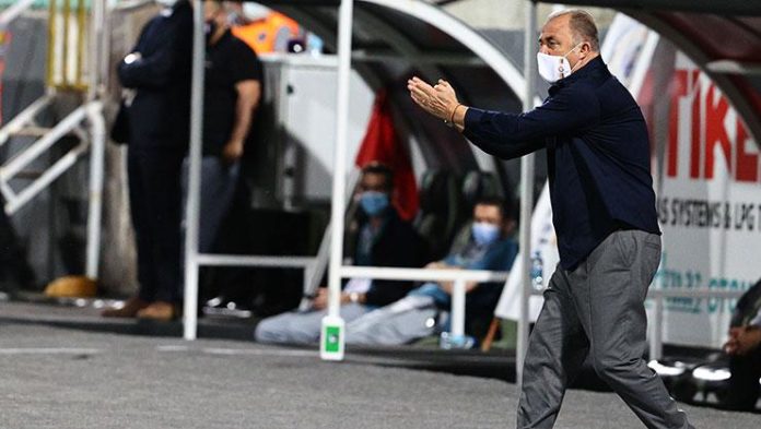 Fatih Terim, Galatasaray'da 400. lig maçına çıktı