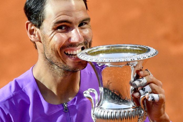 Roma Açık'ta Rafael Nadal, Novak Djokovic devirdi ve 10. kez şampiyon oldu