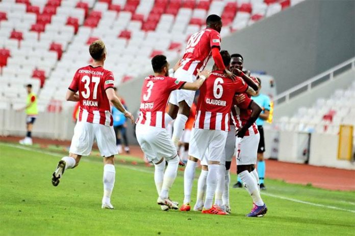 Sivasspor sonradan açıldı! Lige kötü başladı, iyi bitirdi