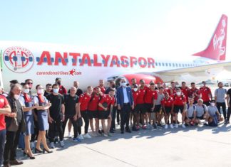 Antalyaspor, özel takım uçağı ile İzmir’e hareket etti