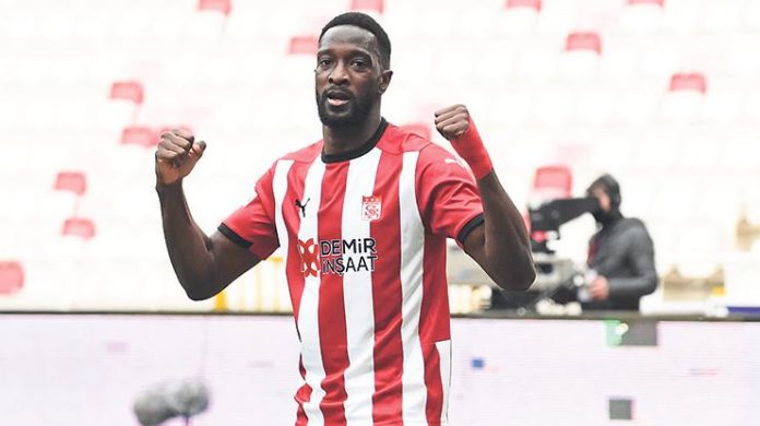 Yatabare, 2 yıl  daha Sivasspor'da