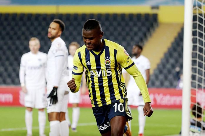 Fenerbahçe'de Samatta kararı verildi