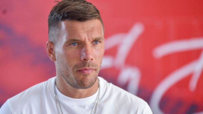 Lukas Podolski'den teşekkür paylaşımı