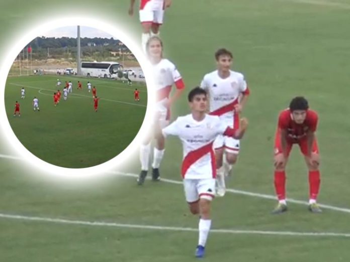 Antalyaspor'da Emre Demir'den yılın golü!