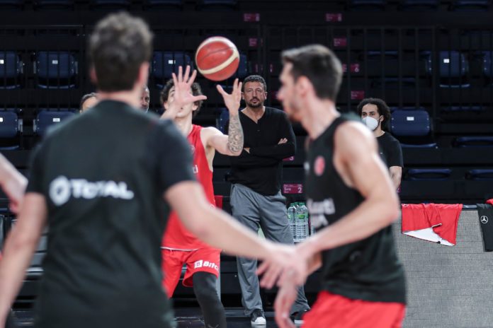 Hidayet Türkoğlu, A Milli Erkek Basketbol Takımı’nın antrenmanını takip etti