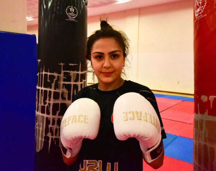 Sudenur Su,  'Arkadaş dayağı'ndan sonra başladığı muaythai'de şampiyon oldu