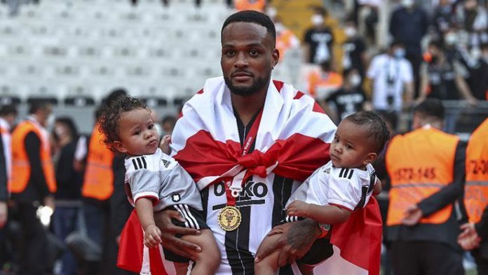 Beşiktaş transfer haberleri! Premier Lig'den Larin ısrarı!